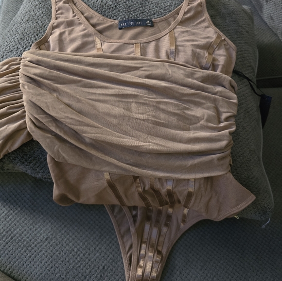 Body suit - Picture 3 of 4